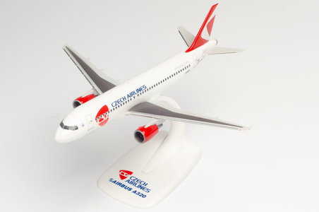 1/200 Herpa snapfit CSA Czech Airlines Airbus a330-300 609845-001 
