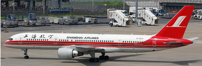Shanghai Airlines Boeing 757-26D (Aviation200 1:200)