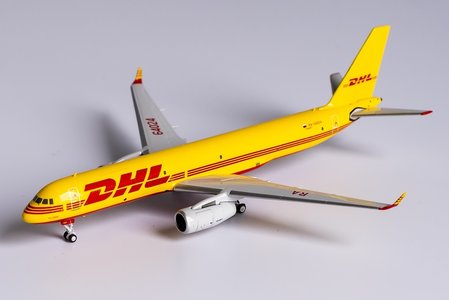 DHL Tupolev Tu-204-100SDHL (NG Models 1:400)