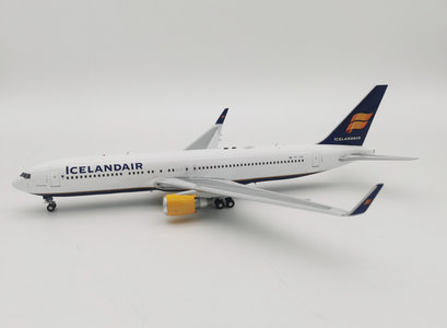 Icelandair Boeing 767-300 (Inflight200 1:200)