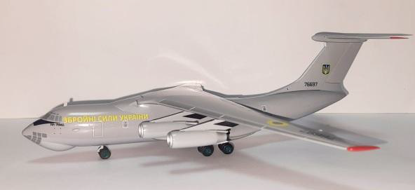 Ukrainian Air Force Ilyushin IL-76 (KUM Models 1:200)