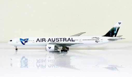 Air Austral Boeing 777-300ER  (Sky500 1:500)