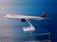 Delta - Boeing 777-200LR (Flight Miniatures 1:200)