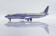 Boeing House Color Boeing 737-400 (JC Wings 1:200)