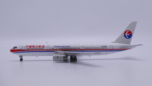 China Eastern Boeing 767-300ER (Apollo 1:400)