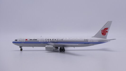 Air China Boeing 767-300ER (Apollo 1:400)