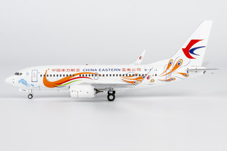 China Eastern Airlines Boeing 737-700/w (NG Models 1:200)