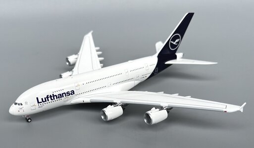 Lufthansa Airbus A380 (Apollo 1:400)