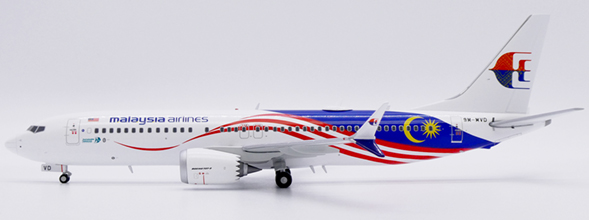 Malaysia Airlines Boeing 737 MAX 8 (JC Wings 1:200)