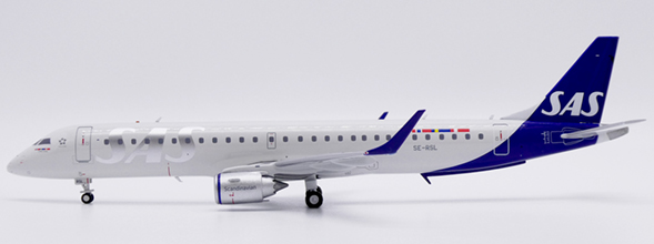 SAS Link Embraer ERJ-195LR (JC Wings 1:200)