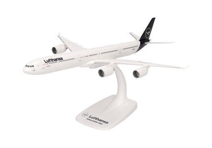 Lufthansa Airbus A340-600 (Herpa Snap-Fit 1:250)