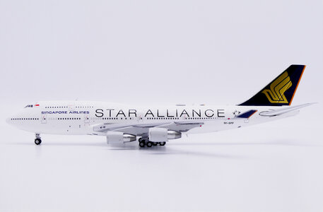 Singapore Airlines (Star Alliance) Boeing 747-400 (JC Wings 1:400)