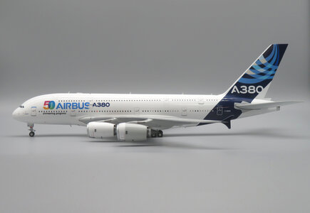 House Color Airbus A380 (Apollo 1:200)