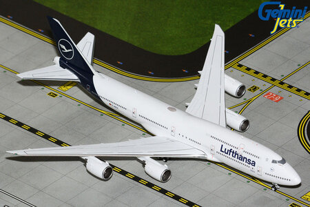Lufthansa Boeing 747-8i (GeminiJets 1:400)