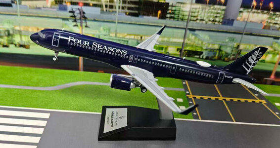Titan Airways Airbus A321-253NX (KJ Models 1:200)