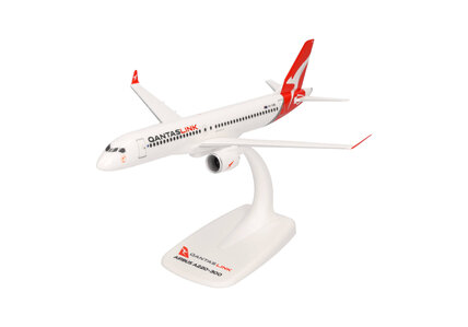 QantasLink Airbus A220-300 (Herpa Snap-Fit 1:200)