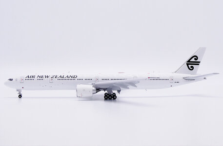Air New Zealand Boeing 777-300ER (JC Wings 1:400)