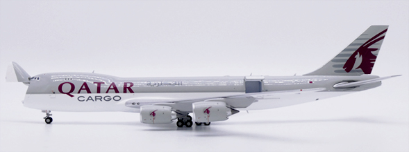 Qatar Airways Cargo Boeing 747-8F (JC Wings 1:400)