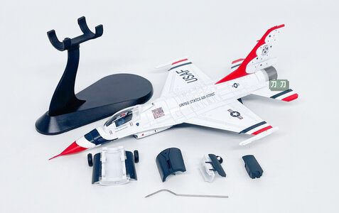 Thunderbirds Demonstration Team F-16C Fighting Falcon (WLTK 1:72)