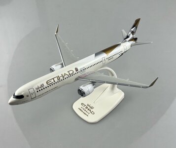 Etihad Airways Airbus A321neo (PPC 1:200)
