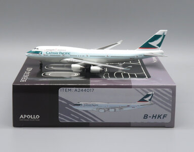 Cathay Pacific Boeing 747-400 (Apollo 1:400)