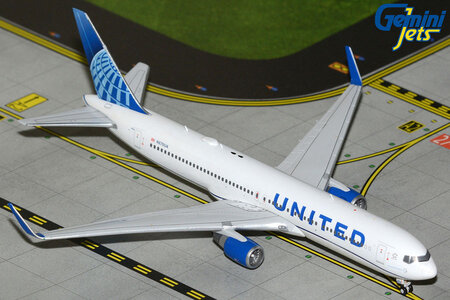 ScaleModelStore.com :: Boeing 767