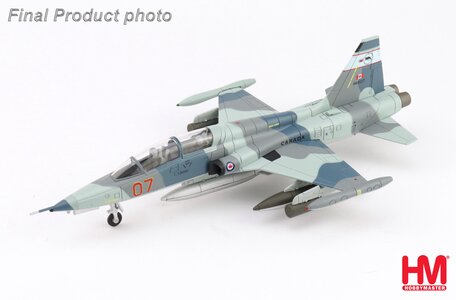 RCAF CF-5D Freedom Fighter (Hobby Master 1:72)