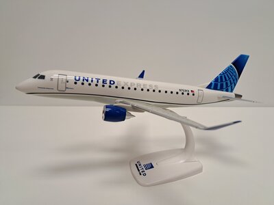 United Express Embraer 170 (PPC 1:100)