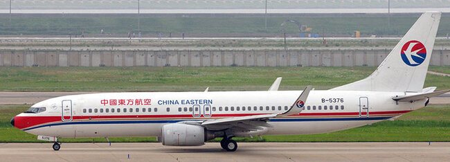 China Eastern Airlines Boeing 737-86N(WL) (KJ Models 1:200)