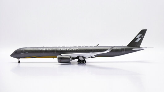 Starlux Airlines Airbus A350-1000 (JC Wings 1:400)