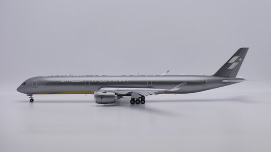 Starlux Airlines Airbus A350-1000 (JC Wings 1:200)