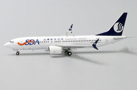 Shangdong Airlines Boeing 737 MAX 8 (JC Wings 1:400)