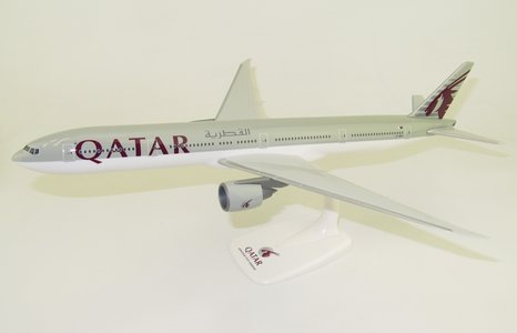 Qatar Airways Boeing 777-300ER (PPC 1:200)