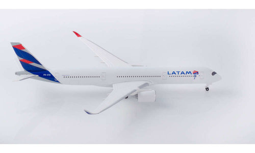 LATAM Brasil Airbus A350-900 (Herpa Wings 1:500)