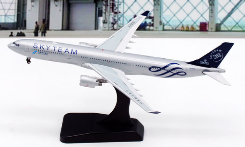 China Southern Airlines (SkyTeam) Airbus A330-300 (Aviation400 1:400)