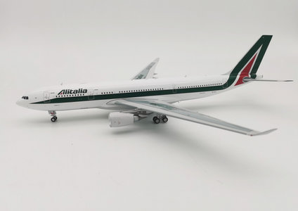 Alitalia Airbus A330-202 (Inflight200 1:200)