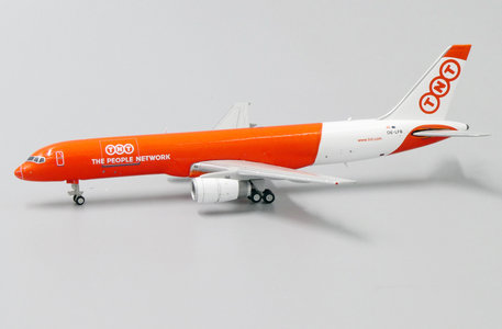 TNT Airways Boeing 757-200(PF) (JC Wings 1:400)