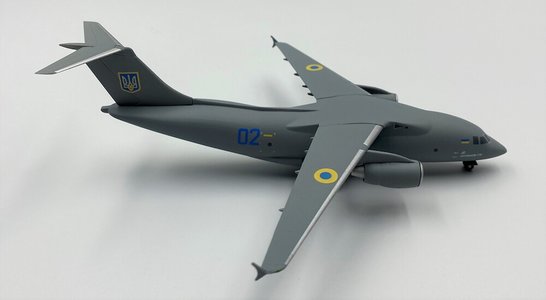 Ukraine Air Force Antonov An-178 (KUM Models 1:200)