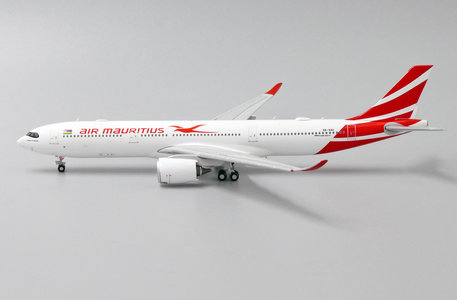 Air Mauritius Airbus A330-900neo (JC Wings 1:400)