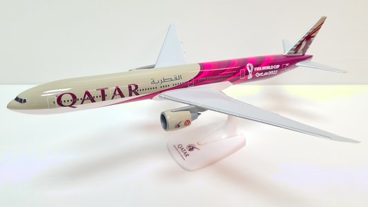 Qatar Airways - Boeing 777-300ER (PPC 1:200)