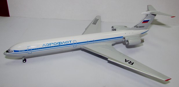 Aeroflot - Ilyushin Il-62 (KUM Models 1:200)