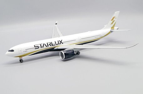 Starlux Airlines - Airbus A330-900neo (JC Wings 1:200)