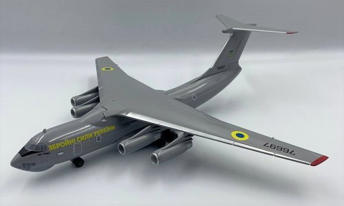 Ukrainian Air Force Ilyushin IL-76 (KUM Models 1:200)