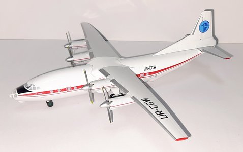 Meridian Air Antonov An-12 (KUM Models 1:200)