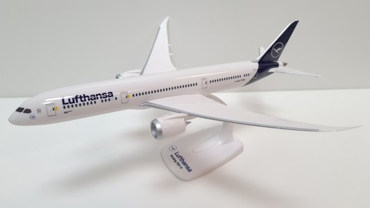 Lufthansa Boeing 787-9 (PPC 1:200)