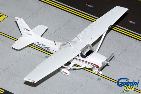 Private Cessna 172 (GeminiJets 1:72)