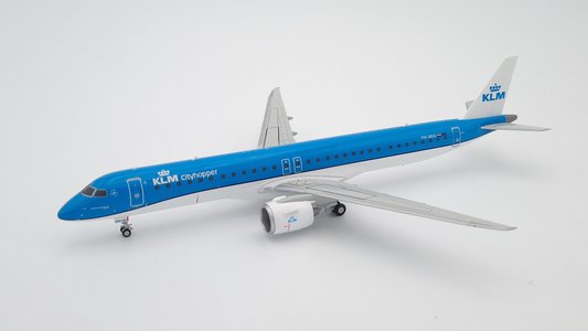 KLM Cityhopper Embraer E195-E2 (Herpa Wings 1:200)