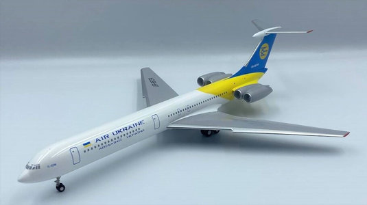 Ukraine Airlines Ilyushin IL-62 (KUM Models 1:200)