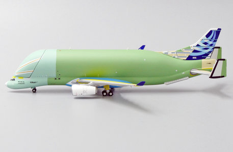Airbus Transport International Airbus A330-700L (JC Wings 1:400)