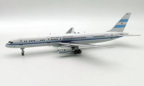 Argentine Air Force Boeing 757-23A (El Aviador 1:200)